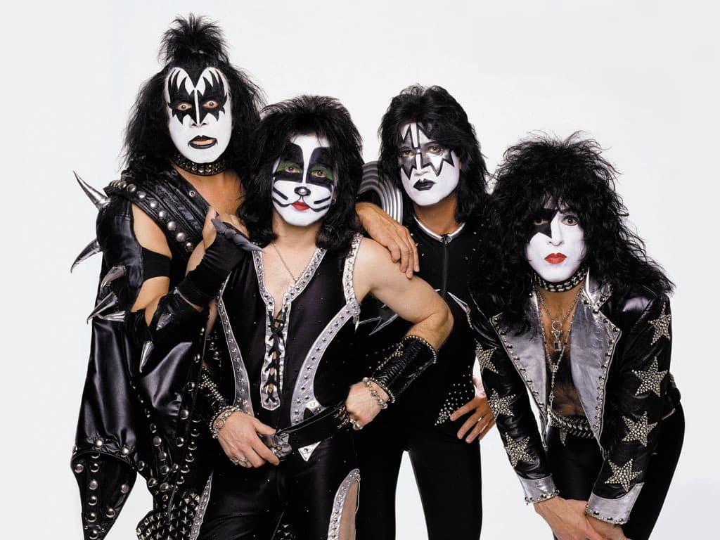 Kiss fará shows sem máscara em 2026: fim de uma era
