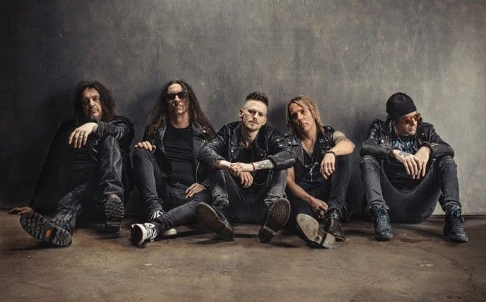 Skid Row busca novo vocalista e já tem candidatos na mira